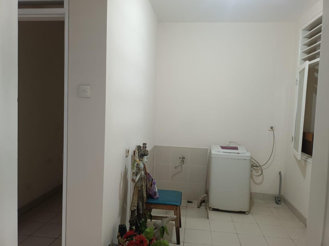 Rumah Dijual Semi Furnished di Cluster Meadow Green Lippo Cikarang
